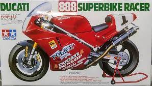 Tamiya Schaalmodel Ducati Superleggera V4 racing kit Tamiya Schaalmodel Ducati Superleggera V4 racing kit