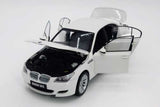 Kyosho BMW M5 E60 White 1/18 Diecast model